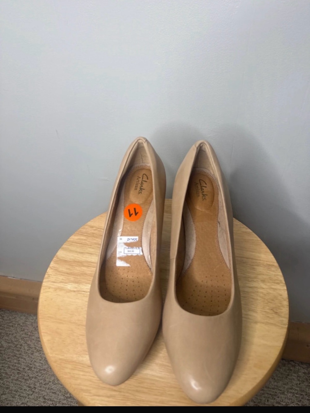 Clarks Beige Leather Women's Heel Pumps
